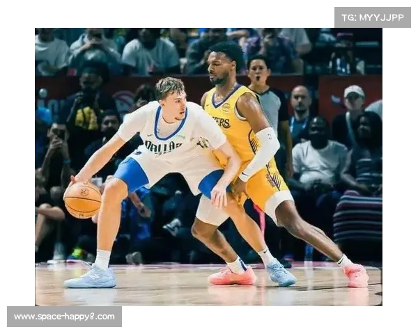 詹姆斯社交媒体祝贺弗拉格创纪录，联盟新老传承获关注